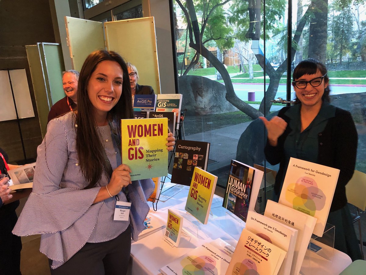 0mgould's tweet photo. Happy winner of an important new book! #geodesignsummit https://t.co/Z9u3ndJv6B