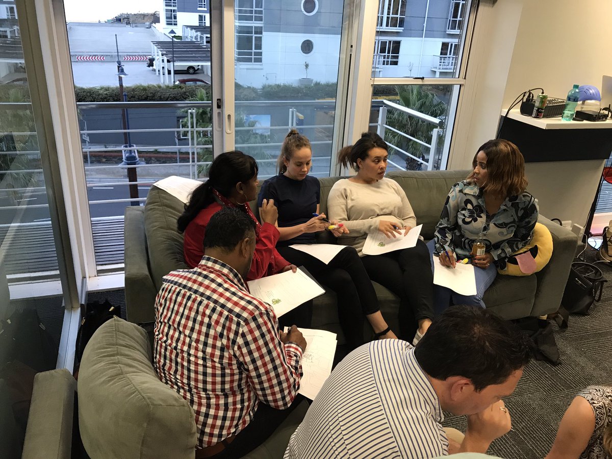Clivster2's tweet photo. #Worldretroday #AgileOfCourse Teams planning Retros https://t.co/cclfT0CkZz