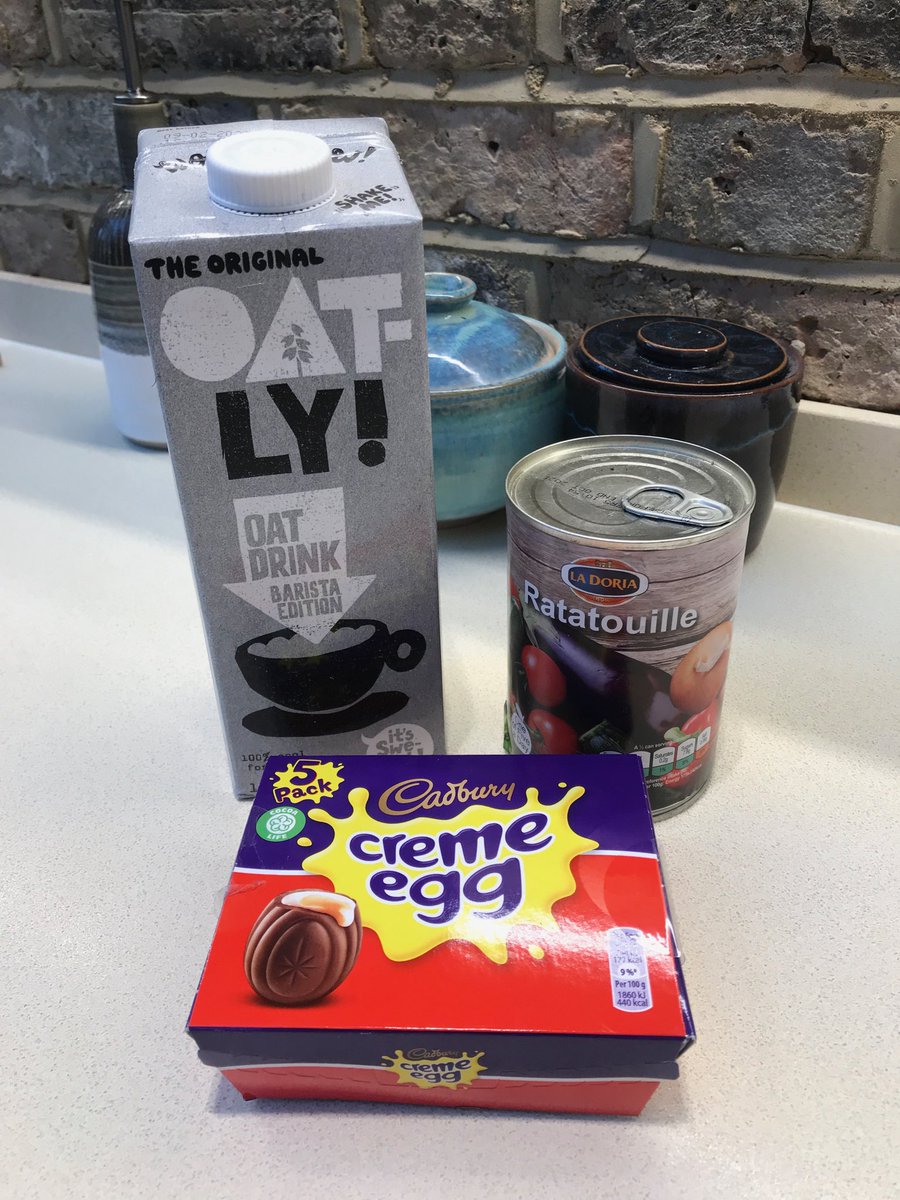 culverdenkaty's tweet photo. That’s the #brexit hoarding sorted then ⁦@TheHooveringPod⁩  ⁦@OatlyUK⁩ ⁦@CadburyUK⁩ #apocalypseproof #bunkerlife #PeoplesVote #peoplesvotemarch https://t.co/tGRbawK68H