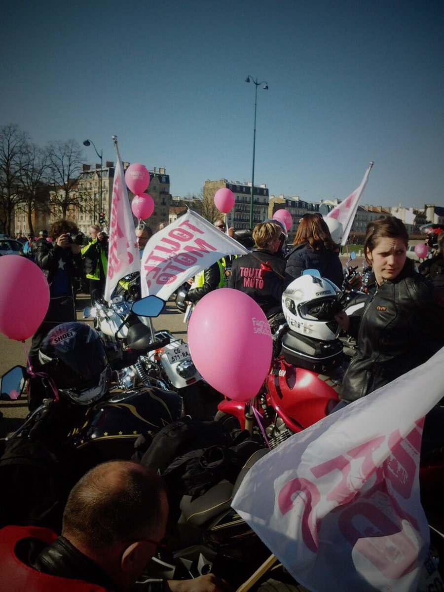 Automobelle's tweet photo. | #agenda 🏍 |
━━━━━━━━
Toutes en moto💗 C’est l’événement à ne pas manquer! 💗🏍💗 Le dimanche 10 mars 2019 dans 10 villes de France, des femmes défileront en 🏍 pour célébrer la journée internationale des droits des femmes. @ToutesenMoto https://t.co/E7AcqplM9H