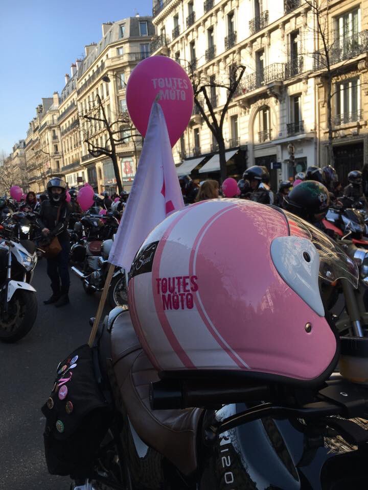 Automobelle's tweet photo. | #agenda 🏍 |
━━━━━━━━
Toutes en moto💗 C’est l’événement à ne pas manquer! 💗🏍💗 Le dimanche 10 mars 2019 dans 10 villes de France, des femmes défileront en 🏍 pour célébrer la journée internationale des droits des femmes. @ToutesenMoto https://t.co/E7AcqplM9H