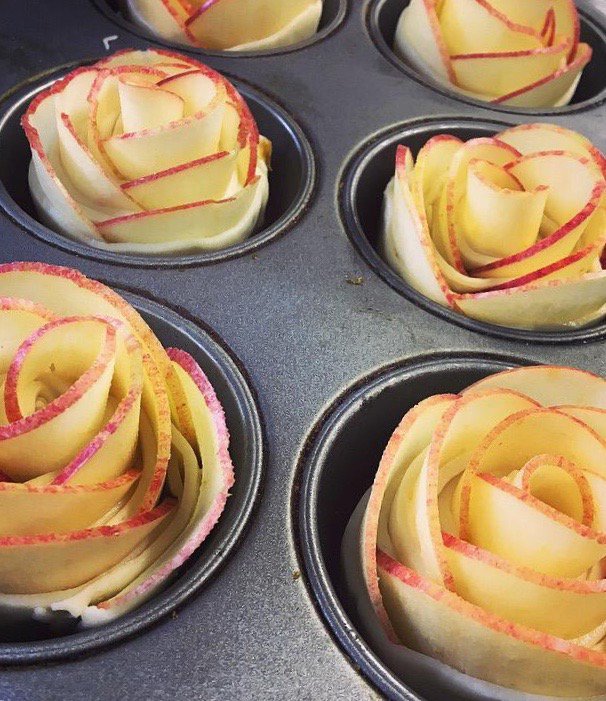 Brasteds's tweet photo. Who said fruit can't be fun? Take a look at this delicious dessert in the making...Baked Apple Rosette, Brown Bread Ice Cream, Cinnamon Caramel, Lemon Apple Caviar, Toasted Oat Crumb. #finedining #brasteds #norfolk #foodies #norfolkrestaurant https://t.co/nuJ18mSani