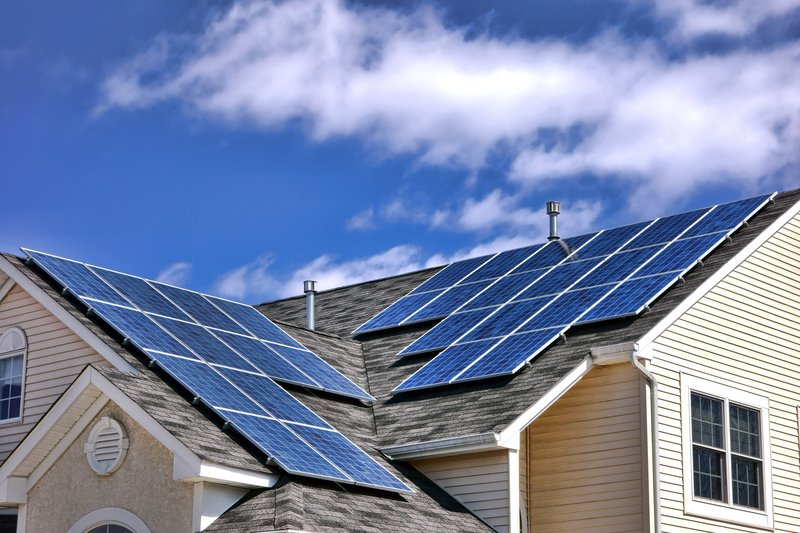 Do you like to save money? Of course you do! Switching to #SolarPanels gives you the ability to save money on your bills by creating a natural source of energy for your home. Click here to learn more about our #SolarPanels about how to get a FREE quote: ow.ly/NYst30nNHoz