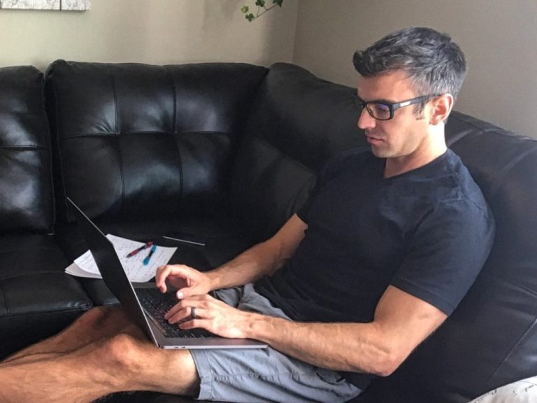 ¿Buscando un regalo para el #DiaDelPadre original, "saludable", y que le haga sentirse mas joven y guapo? pues....🤔 ¡Lo tenemos! 🥳y además te damos 5 razones del por que es un #imprescindible >>> gunnars.es/5-razones-por-…