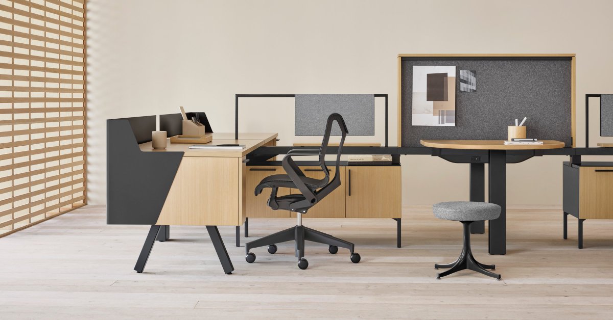 For designer Joey Ruiter—the wunderkind behind Canvas Vista, our latest workstation—the challenge was figuring out how to make a small desk feel big and inviting. See what makes Canvas Vista so decidedly delightful. bddy.me/2SvvpcP