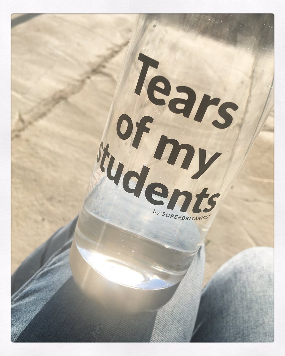 PilarVictorio's tweet photo. Perfection! 💦💦 #perfect #bottleofwater #bottle #agua #teacherslife #englishteacher #teachersofinstagram #tears #tearsofmystudents #superbritanico #healthiving #inspiring #imagoodteacher #tearsofjoy #wickedteacher #environmentallyfriendly #bewater #perfectforme #sunnyday https://t.co/XrXlqgqI18
