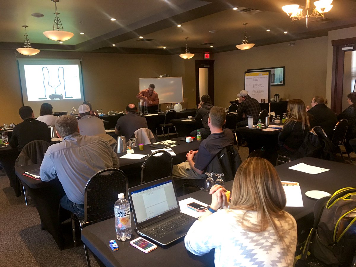 LovelandCDN's tweet photo. Level 2 Loveland Products Training is underway in Regina! π
Dan Bergman is showing our trainees how #ChoiceWeatherMaster is reducing herbicide tie-up in hard water π¦ https://t.co/8p9ltB8zyw