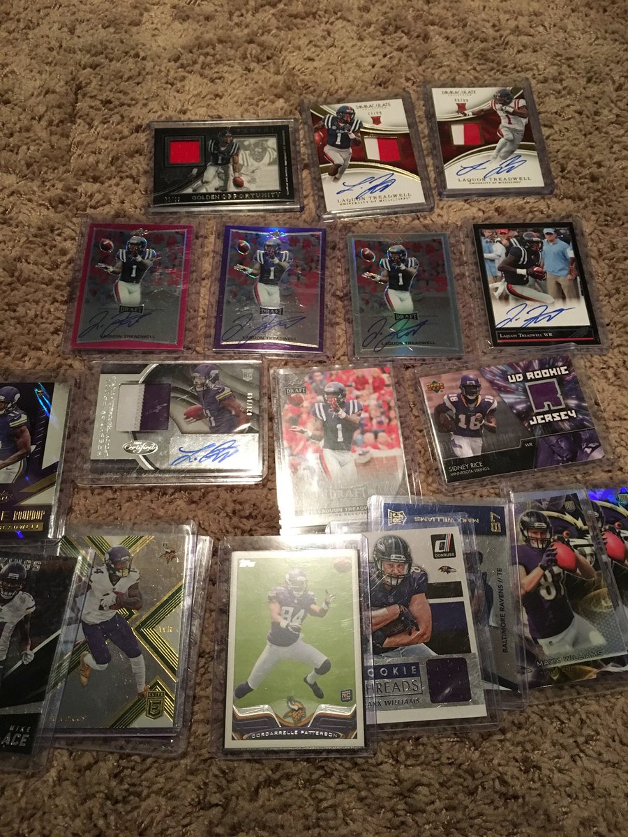 Nsalmon13's tweet photo. Finally getting some pictures up from  the summer.  Thanks @MrKdub for the Vikings and Williams cards!  And all the extra old ones! https://t.co/cs7AnhbQL1