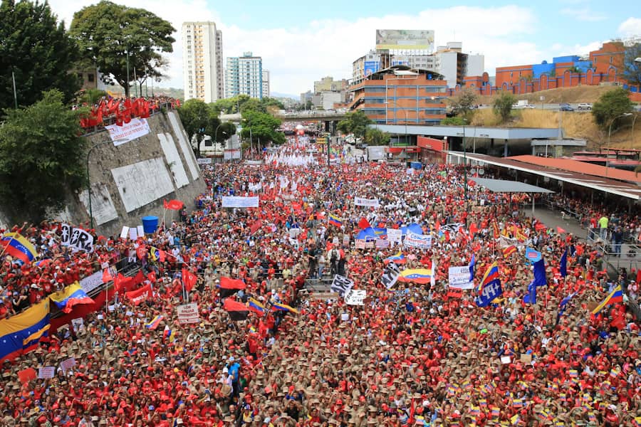 revolucion - Maduro: Si algo me pasa, ¡retomen el poder y hagan una revolución más radical! - Página 9 D0bftlFX0AARBs1