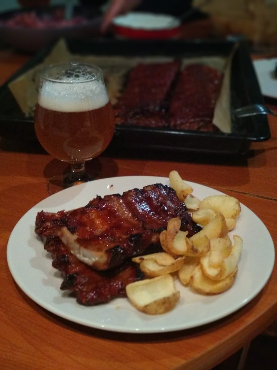 brkleebrewery's tweet photo. #sljub #krijep #spareribs #sessionipa #coleslaw #cvile #treatyoself #takoseživi https://t.co/z597rLnvA6