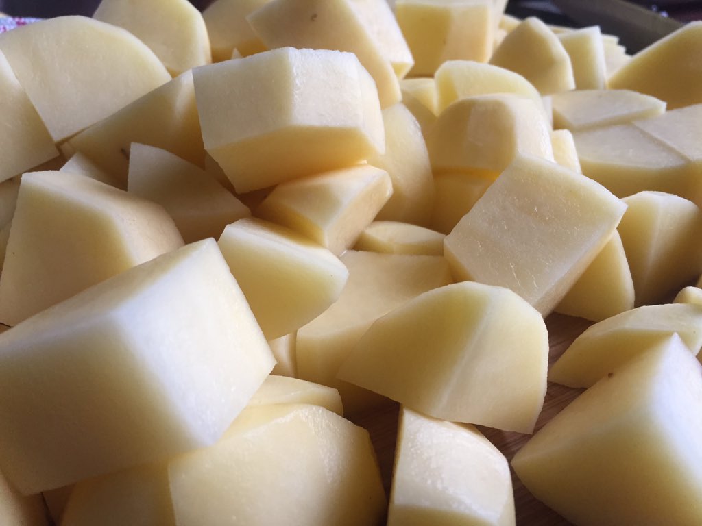 RikkiesPlaceGh's tweet photo. All these potatoes 🥔 https://t.co/NHzJomwNoi
