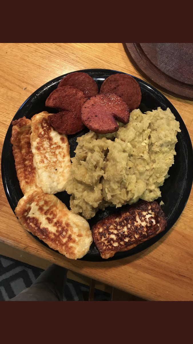 Nesto_figgy10's tweet photo. Nobody:

My Dominican ass: 🇩🇴🇩🇴🇩🇴🇩🇴 https://t.co/VP6uhphoyA