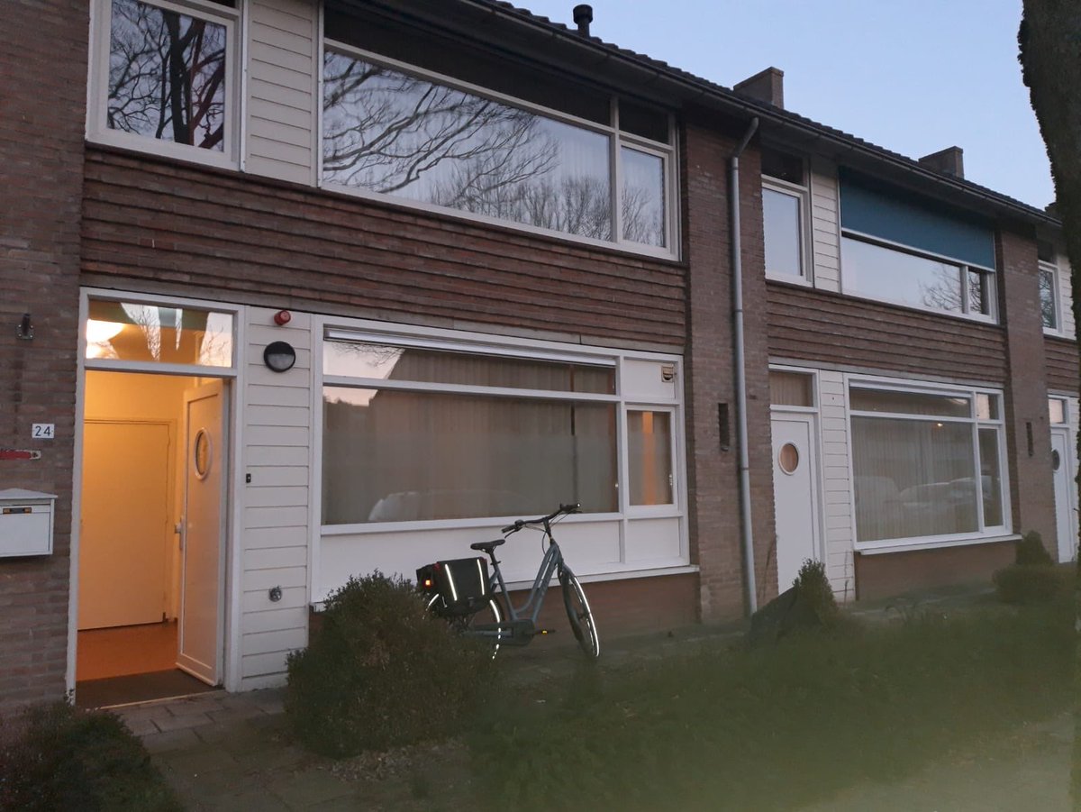 wonenbijJOOST's tweet image. Nieuw kleinschalig woonproject in Boxtel ism #2Live Stichting Kamers met Kansen en @Boxtel Samen geven we jongeren de kans om door te groeien naar een plekje in de maatschappij. Buurtbewoners zijn vnv uitgenodigd voor kennismaking.
