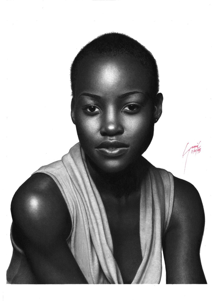 achiaw_samuel's tweet photo. Someone asked me to repost this (my pencil portrait of @Lupita_Nyongo)... and I couldn't say no. 😬 Retweet so @Lupita_Nyongo sees this!🙏🏿🙏🏿🙏🏿 
Je vous remercie! https://t.co/CGydB3bOSd