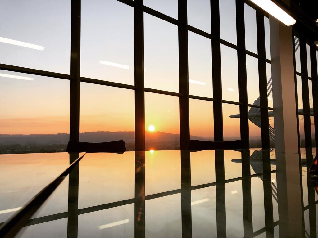 NaissanceCRE's tweet photo. Absolutely stunning views of the sunset from our office space at Stadium Plaza!!! https://t.co/vMilR2O0ur