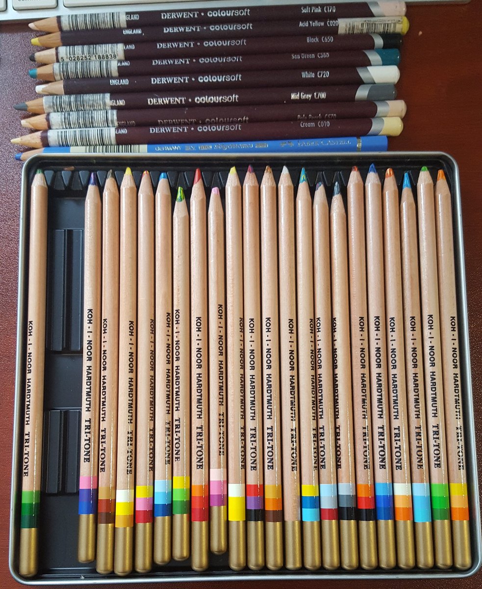 ?sales post?
* koh-i-noor tritone pencils (missing 2) +derwent coloursoft pencils (30usd)
*Lead pencils 0.3, 0.5, 0.3, 0.7 (20usd)
*Derwent graphitint + inktense pencils (30usd)
*Fw mix media empty paint markers (new 10usd)
Shipping 10usd.
Email maruti0bitamin@gmail.com?