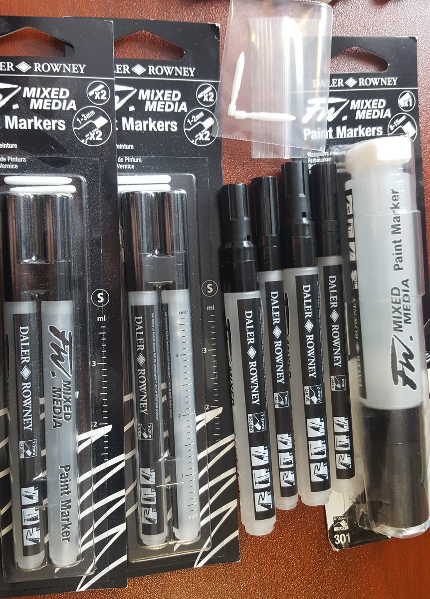?sales post?

* koh-i-noor tritone pencils (missing 2) +derwent coloursoft pencils (30usd)

*Lead pencils 0.3, 0.5, 0.3, 0.7 (20usd)

*Derwent graphitint + inktense pencils (30usd)

*Fw mix media empty paint markers (new 10usd)

Shipping 10usd. 
Email maruti0bitamin@gmail.com? 