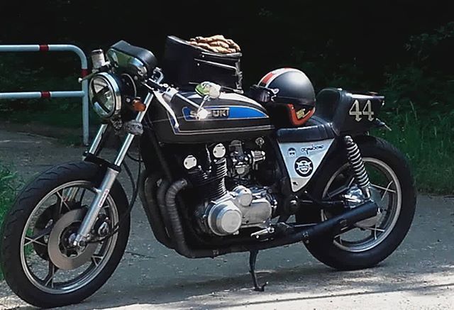 WindburnedEyes's tweet photo. caferacerslimburg:
⠀
#repost @44.garage⠀
• • •⠀ #ergensonderweg #suzukigs850 #caferacerporn #ontheroad #suzuki #gs850 #caferacer #motorbike #wanderlust https://t.co/9CMWuuLNBn
Visit https://t.co/XBrTxNA4ON for more https://t.co/MwY3X6WhIj https://t.co/aSkYCj2Bxm