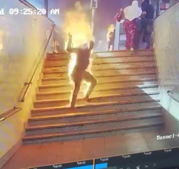 ما بين الحكم بالإعدام على شباب مظلوم في مقتبل العمر . .
وقتل المواطنين بسكك حديدية منتهية الصلاحية . .
ضاااااااعت مصر!
لكِ الله يا #مصر 🇪🇬 
فصبر جميل والله المستعان 💔
حسبنا الله ونعم الوكيل في السيسي وأعوانه 💔
#محطة_مصر
#محطة_رمسيس 
#مصر_السيسي 
#السيسي