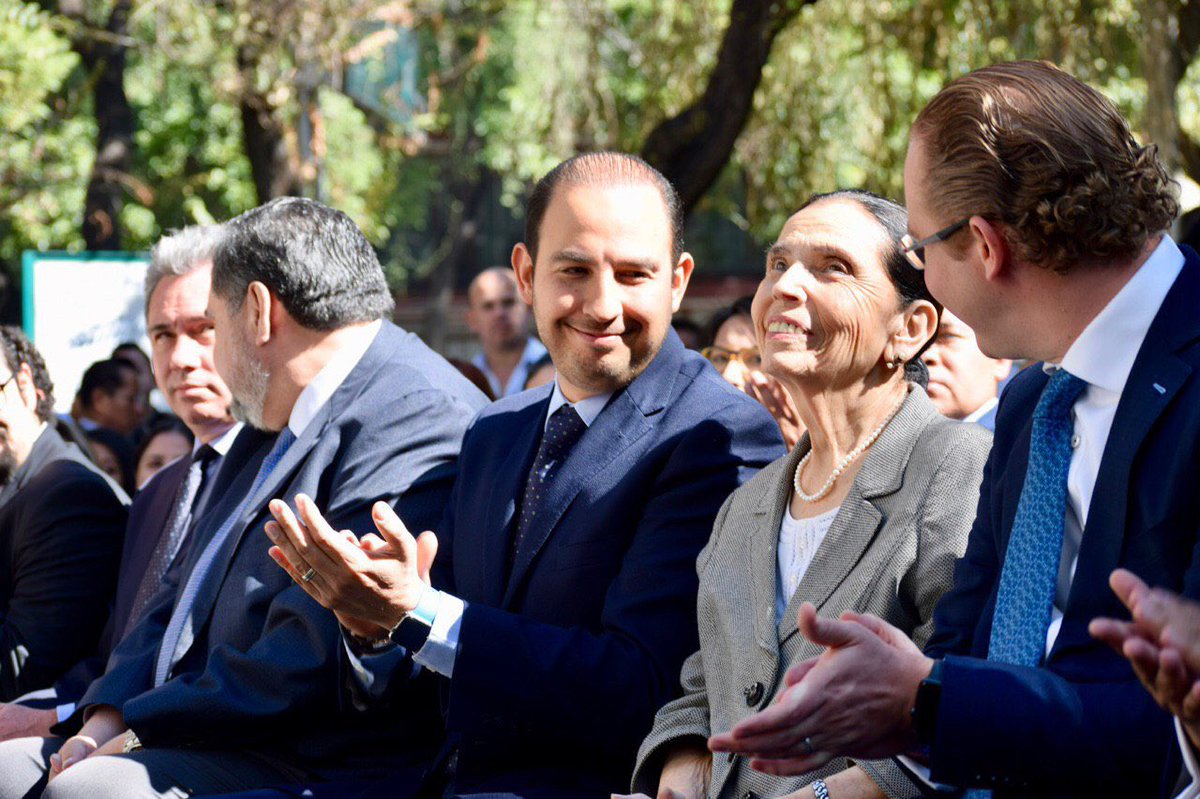 Hoy iniciamos los festejos por el #80AniversarioPAN celebrando el natalicio de nuestro fundador, Don Manuel Gómez Morin, un luchador incansable por la democracia. “Las ideas y los valores del alma son nuestras únicas armas. No tenemos otras, pero tampoco las hay mejores”.