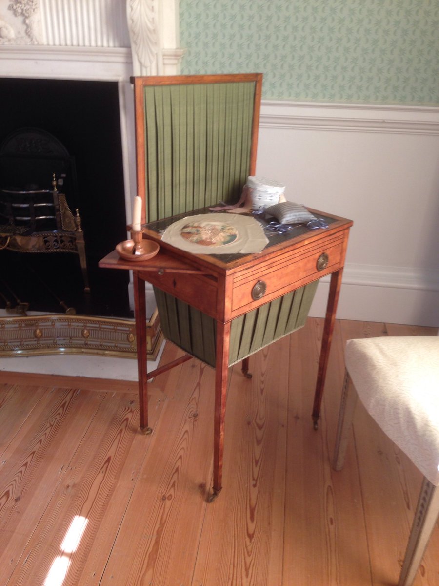 Barb_Drummond's tweet image. #Georgian #sewing table with #firescreen