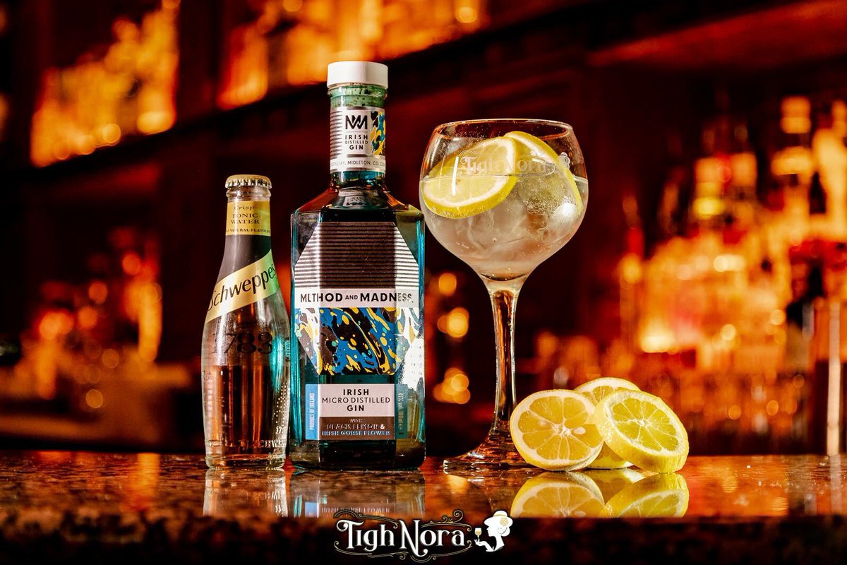 TighNoraGalway's tweet photo. Look whatโs just arrived!
Tigh Nora is proud to be the first bar in Galway to have the new #MethodandMadnessGin on its shelves!
Overseen by Master Distiller, Brian Nation, and Apprentice Distiller, Henry Donnelly, Midleton Distillery.
Serve: Schweppes tonic water & lemon peel https://t.co/f2DFBh6r6M