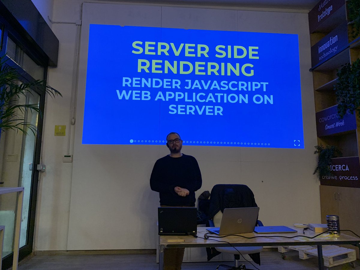 Fil923's tweet image. Server Side Rendering con React al @BolognaJS