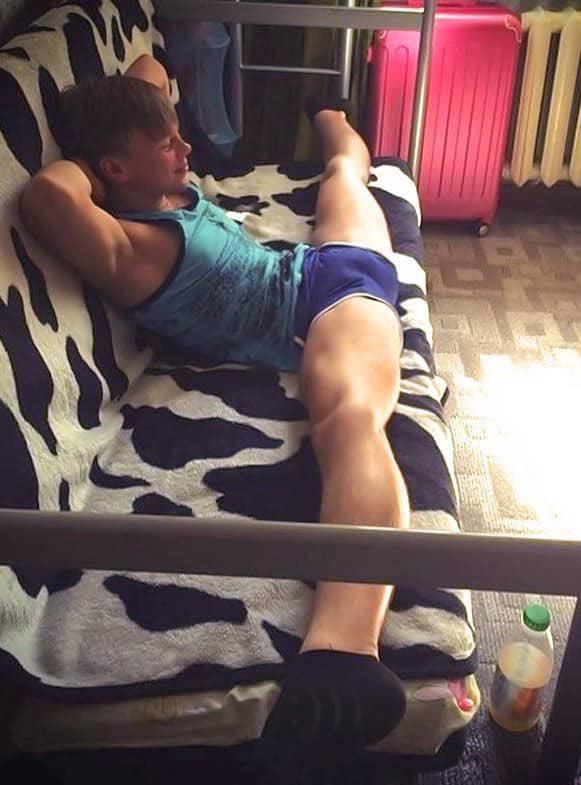 Попы подростков мальчиков