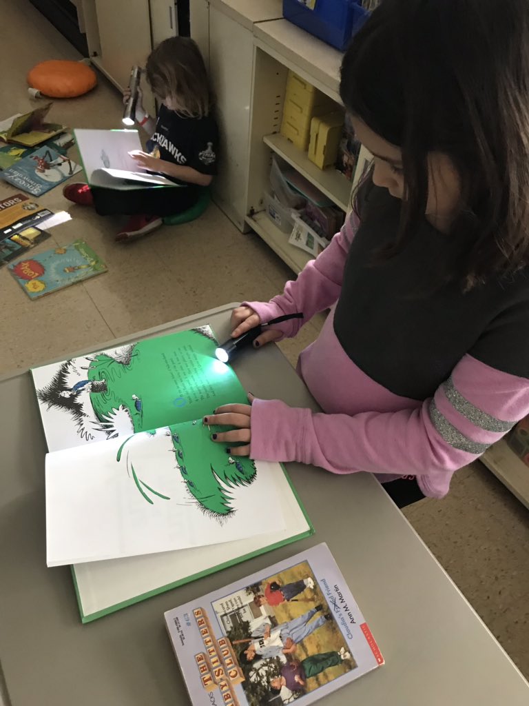Polakowskiclass's tweet photo. In honor of Read Across America! #weare44 #madison44 https://t.co/sxfffZiLEB