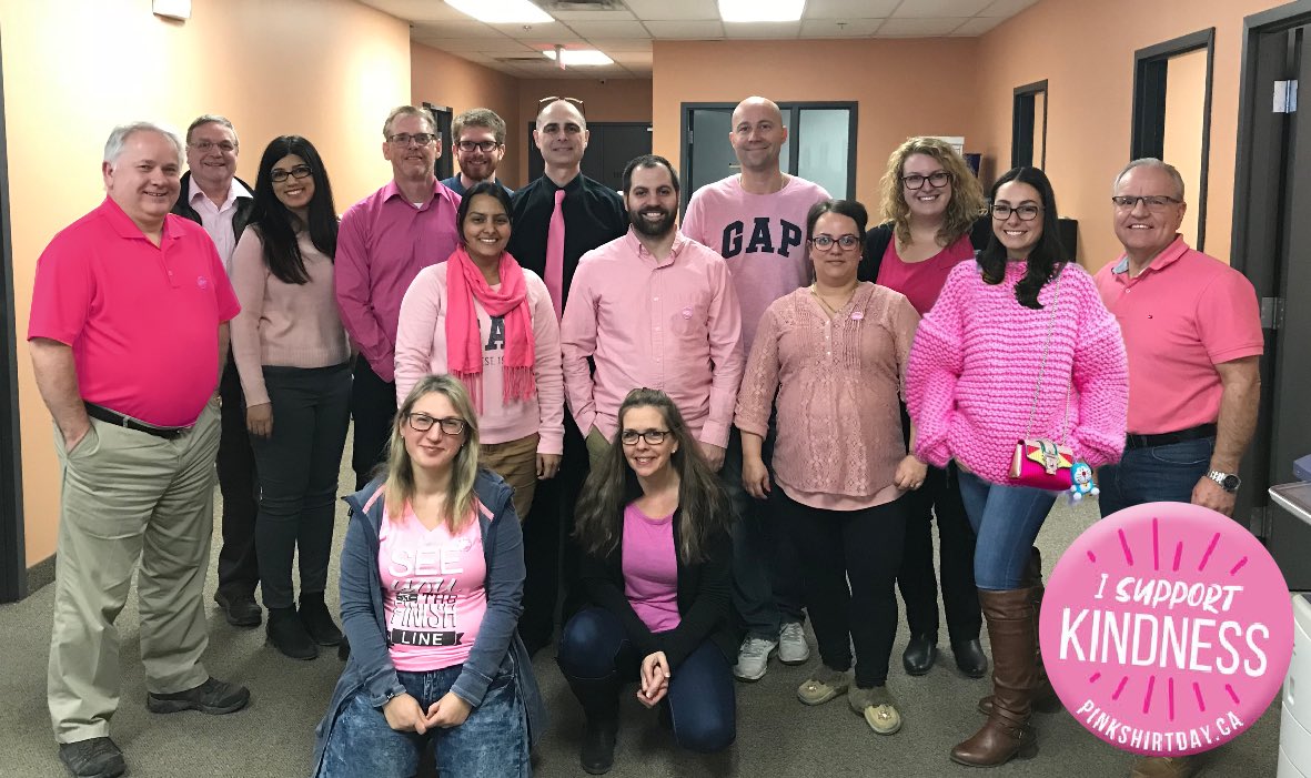 PrideSignsltd's tweet photo. We Support Kindnesss ....#PinkShirtDay2019 #teampridesigns @pinkshirtday https://t.co/Xz3Rvi6Noe