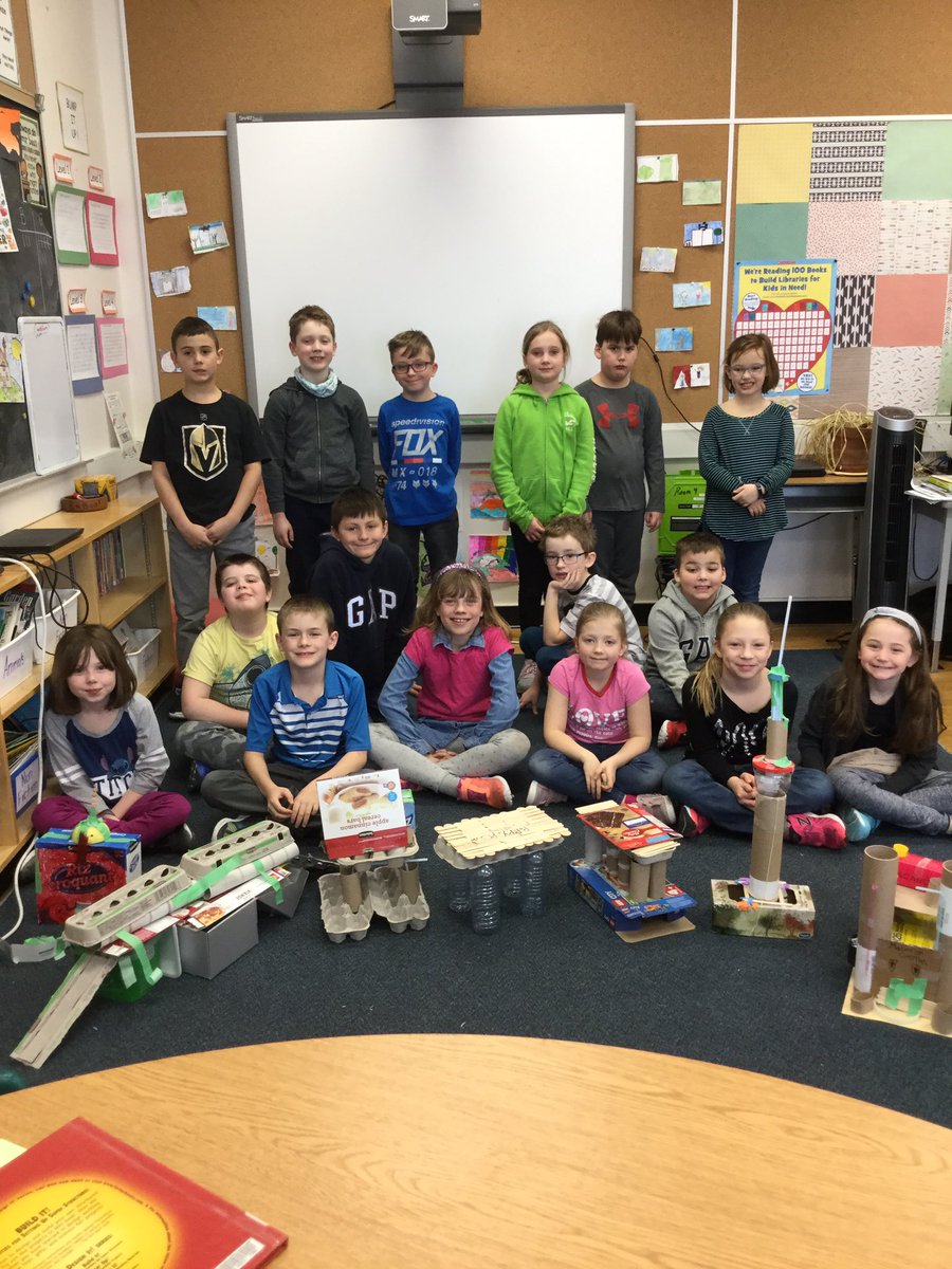 MsNadon's tweet photo. The finished products of the grade 3 @MsNadon first stables structures building projects! @MsNadon #royalvalues, #infoAlexandraPS, #makerspace https://t.co/DEdI07aPRg
