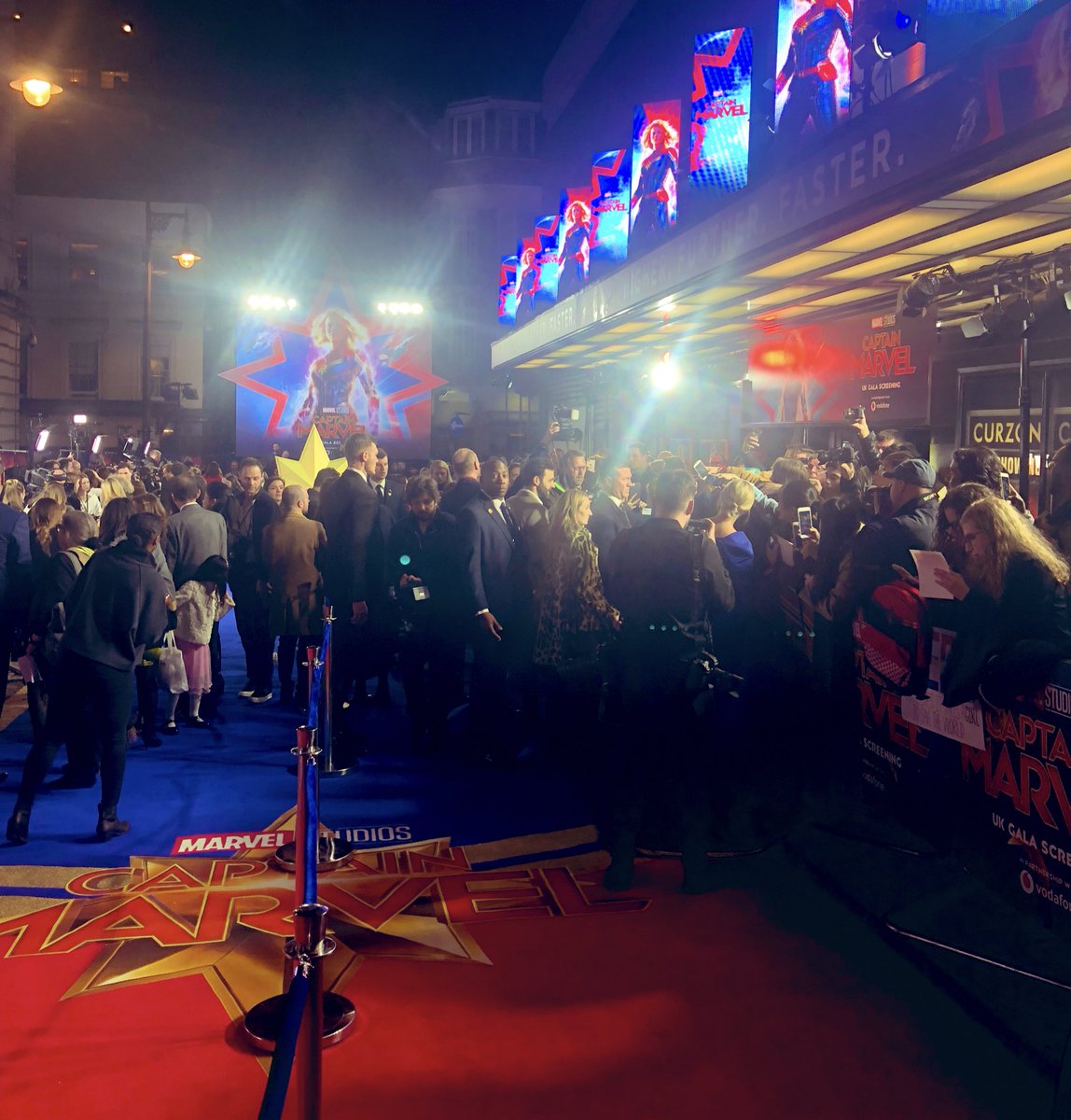 jonwardle's tweet photo. Brilliant three days at the #nftsgradshow now for the premiere of Captain Marvel. Thanks @Disney_UK https://t.co/W2F24YWWVA