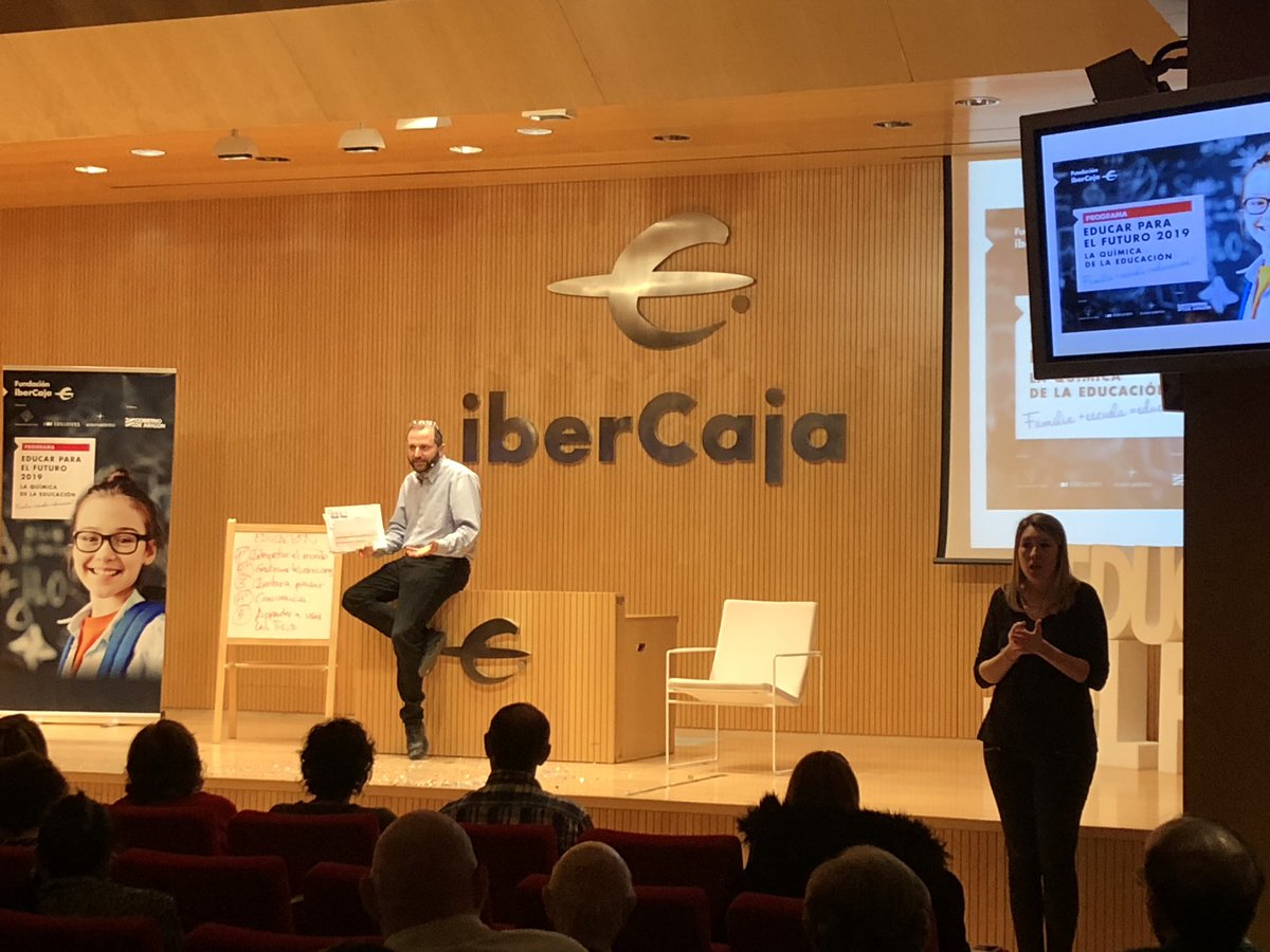 Jaime Buhigas en la conferencia inicial de #Educarparaelfuturo con la ponencia "Después de todo... nada". Parece que vivimos en un mundo o época en que todo el mundo está afanado, acelerado... STOP