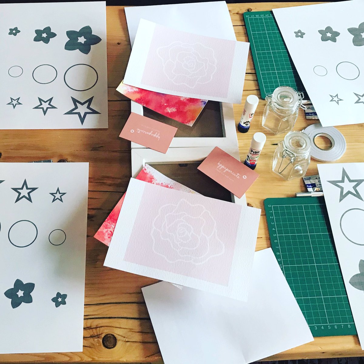 kppapercuts's tweet photo. Prepping for my Match workshops tonight.
There’s still some spaces left for these relaxing classes. You get tea and cake too!!
https://t.co/pcgYpLluDA
#getcreative #papercutting #workshops #savvysolosbizclub https://t.co/xOqb7R1IdC