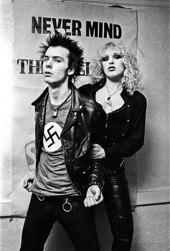 77MASH's tweet photo. #Sid &amp; #Nancy... https://t.co/s3syKIpXEr