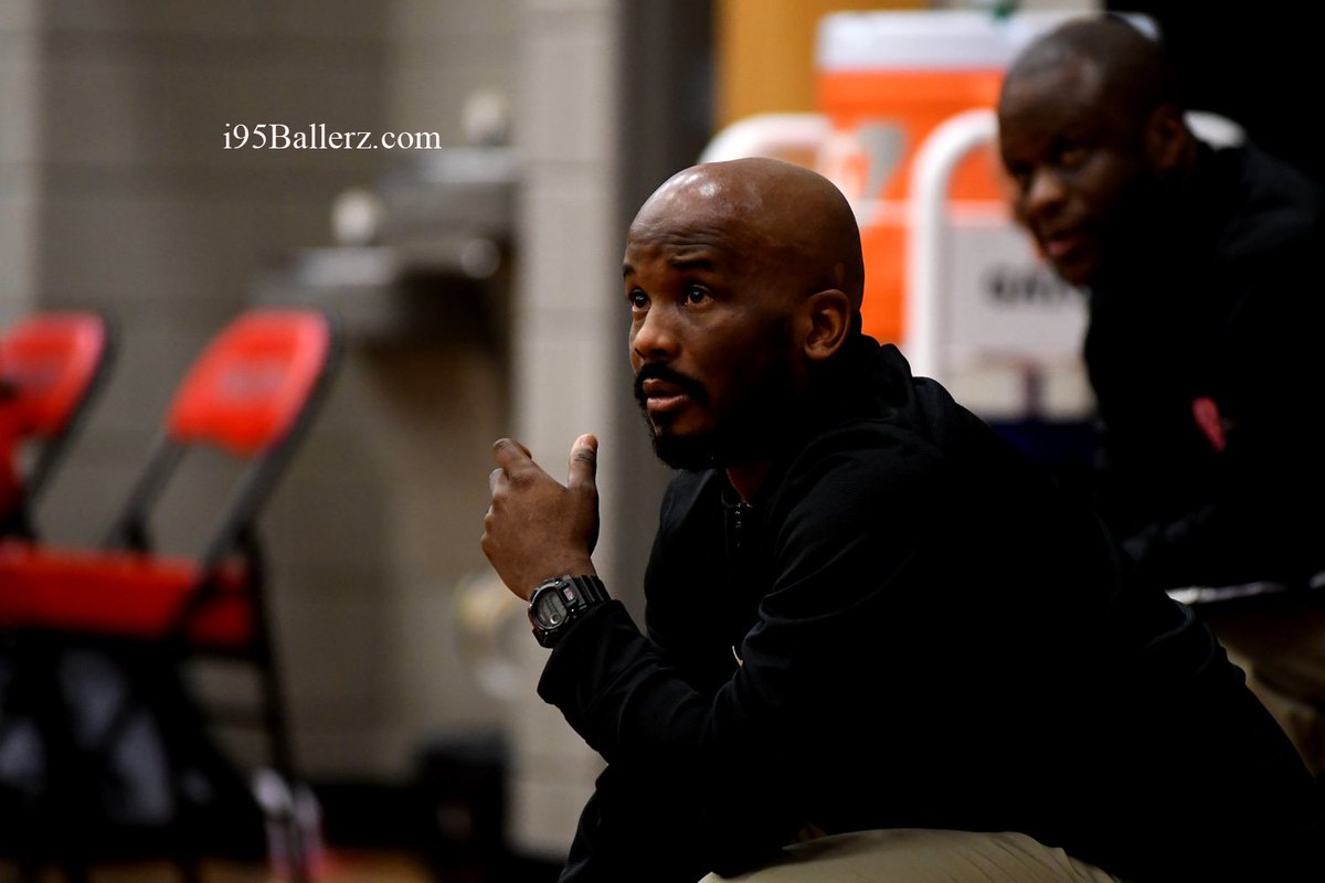 ronbailey19's tweet photo. Chaves shoots and presses to @DCSAASports win

In the DCSAA's 1st round yesterday, @chavezhoopsdc knocked out Calvin Coolidge 86-62.  

How did coach Malcolm Battle, staff and guys do so, erasing an early eight point deficit in the process? 

1/ https://t.co/jSPEmxlG7S
