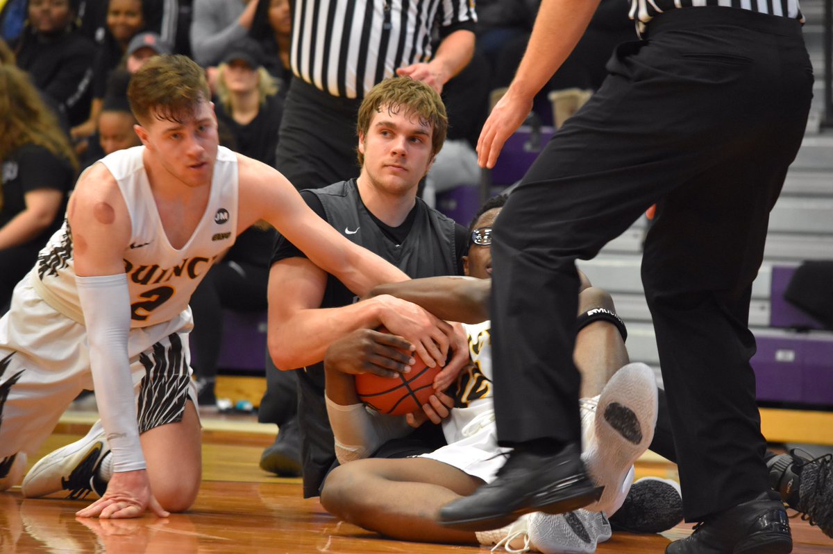 TrumanMBB's tweet photo. 1. Whatโs that?!
2. Thereโs only 2 games left in the regular season?
3. Oh! But theyโre both at home?!?!
4. Against UIndy and Lewis?!?!?!
Dogs are back in Pershing, Thursday night at 7:30 against UIndy, and Saturday afternoon is Senior Day; 3pm against Lewis!
#PackPershing https://t.co/lUIdtQZCuy