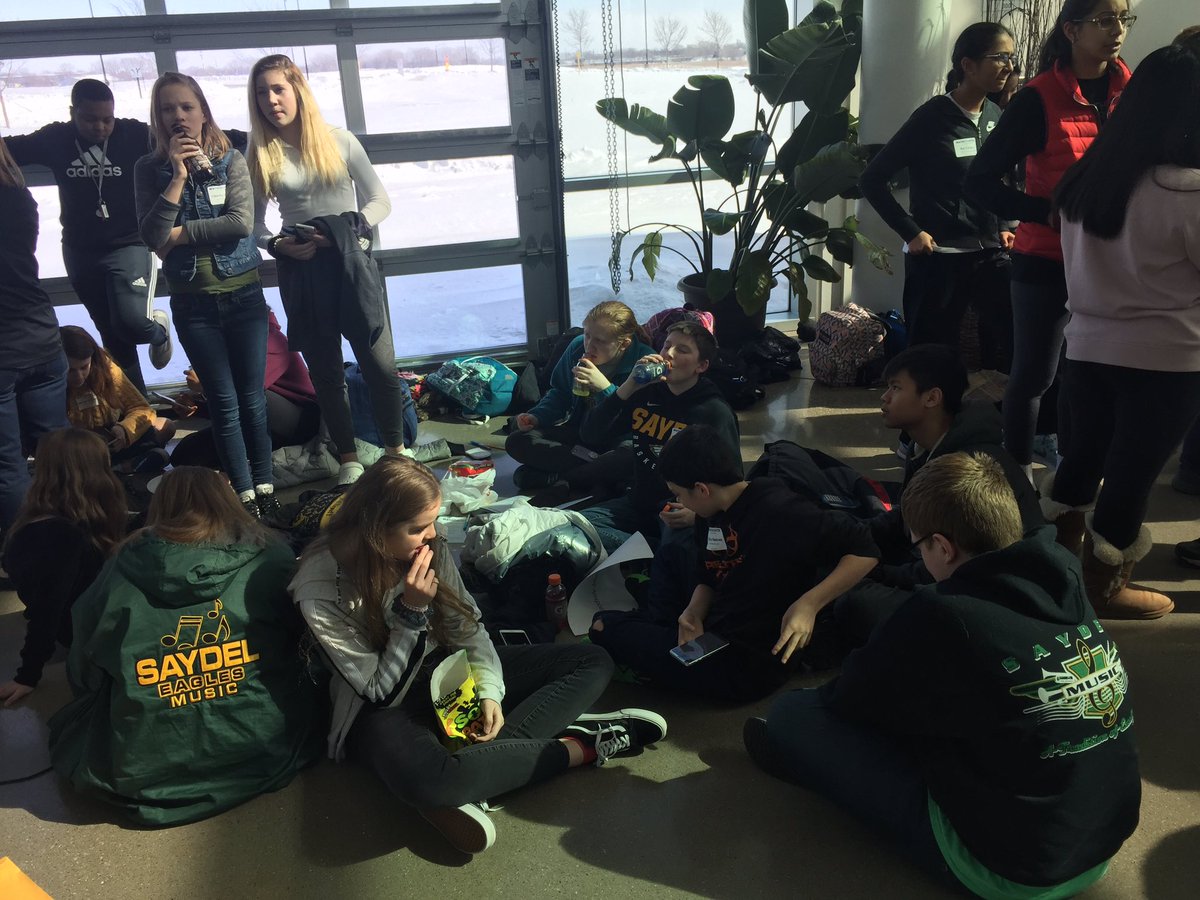 SaydelELP's tweet photo. Candy break between rounds. #mathcounts2019 @SaydelCSD @WoodsideMS https://t.co/XZVi7CC3ll