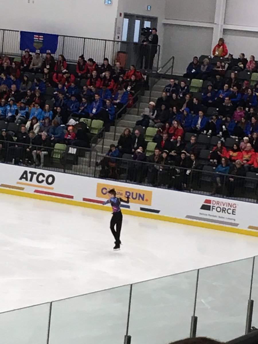 LNicoleSmith's tweet photo. Lots of spins from our ⁦@Team_EquipeNB⁩ #CGFigureSkating team. #teamnb https://t.co/x2XP4egBBB