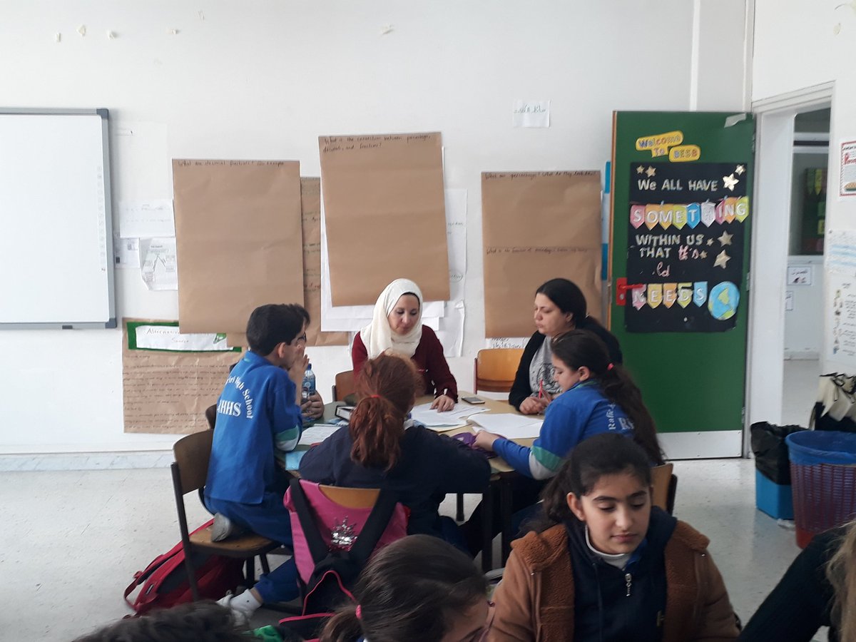 RHHS_PYPX's tweet photo. Fifth graders planning their exhibition unit with their mentors #assessment #learning_experiences https://t.co/UY0AUyGKyN