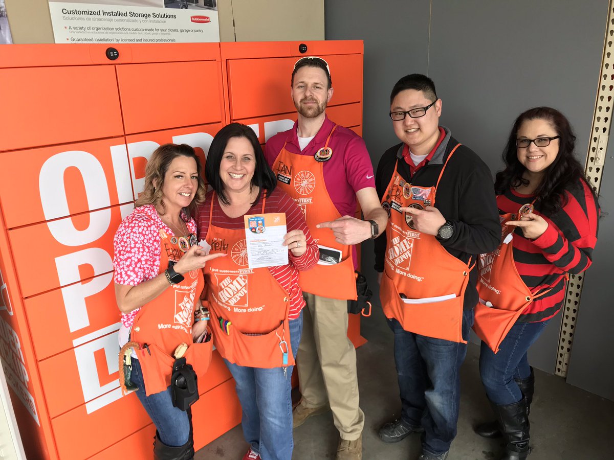 Awesome job to SSD Kelly for her amazing metrics and execution in 2018. Keep it up for 2019! #LincolnPride #D172Driven #PACNORTHPROUD