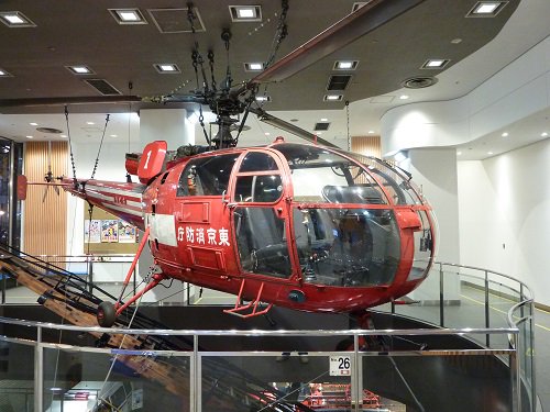 PANZER_argonaut's tweet photo. 今日はフランス製の傑作汎用 #ヘリコプター、#SA316 アルエットⅢの初飛行60年の日です(1959年2月28日)。約2000機生産され、日本でも #消防ヘリ として用いられ、東京、岐阜、京都、福岡に展示機として残されています。一昔前の消防ヘリというとコレでしたよね🚁
#今日は何の日 #消防博物館 https://t.co/FahY97BWIk