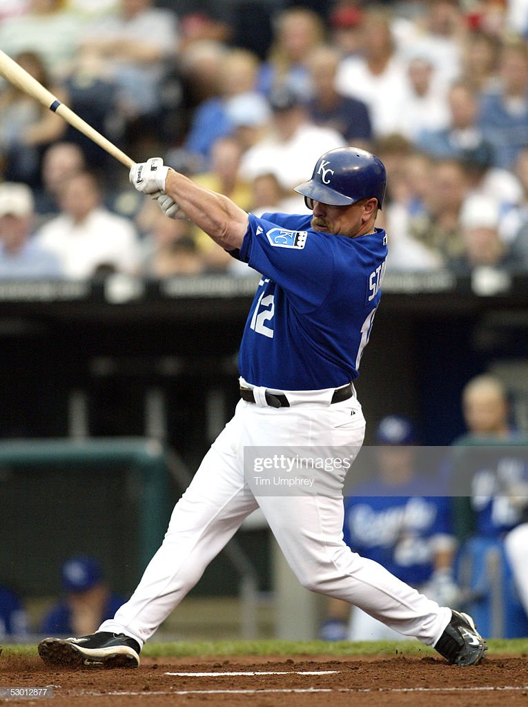 Happy Birthday to former Kansas City Royals player Matt Stairs(2004-2006), who turns 51 today! 