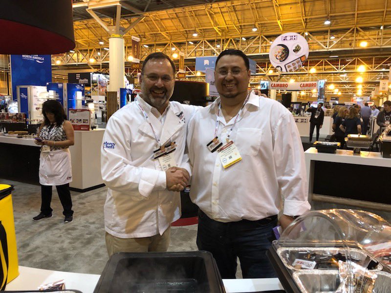 SternoProducts's tweet photo. That’s a wrap for #catersource2019! Shout out to everyone who stopped by to roast some s’mores and check out SpeedHeat! https://t.co/1ddIhydGVj