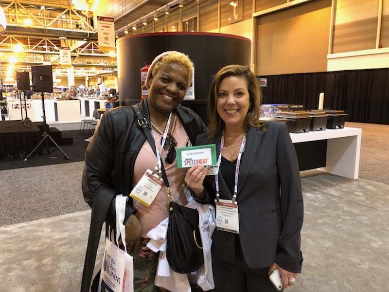 SternoProducts's tweet photo. That’s a wrap for #catersource2019! Shout out to everyone who stopped by to roast some s’mores and check out SpeedHeat! https://t.co/1ddIhydGVj