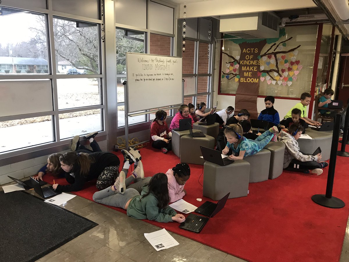 charissegroh's tweet image. Thankful for a flexible space for our @PershingElem Ss to spread out during their independent learning! 

The learning lounge is such a blessing to our kids. Grateful! #PershingProud #flexibleseating #spaceiskey @officialSPS @PershingSPS