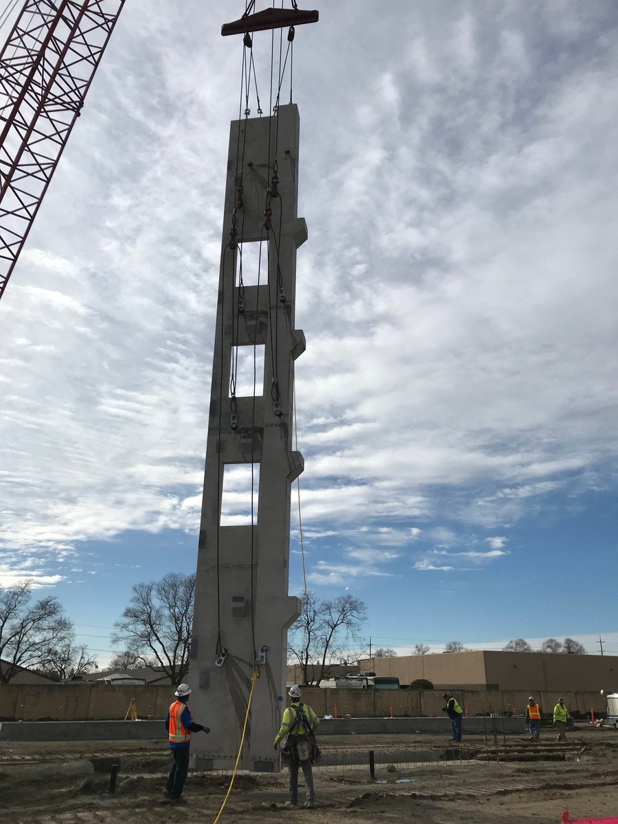 pankowbuilders's tweet photo. Pankow erecting precast for #MidStatePrecast at the Sterling 5th Street Apartments Parking Garage in Davis, CA. #MSP #PankowProjects #Pankowcompanies https://t.co/u3mCoElFpw