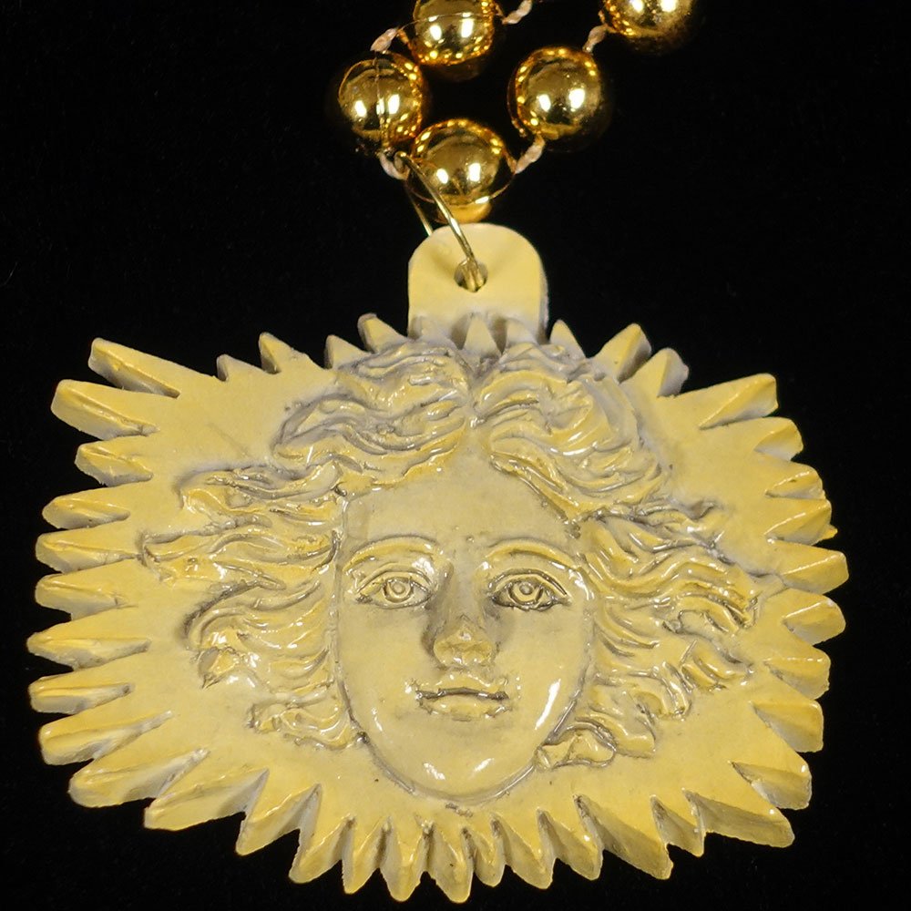 RexParade's tweet photo. Louis XIV, the Sun King, ruled France from his extravagantly gilded palaces. Our 21st float remembers the king who made France the dominant European power. #rexparade #float21 https://t.co/eIxiGnUZT9