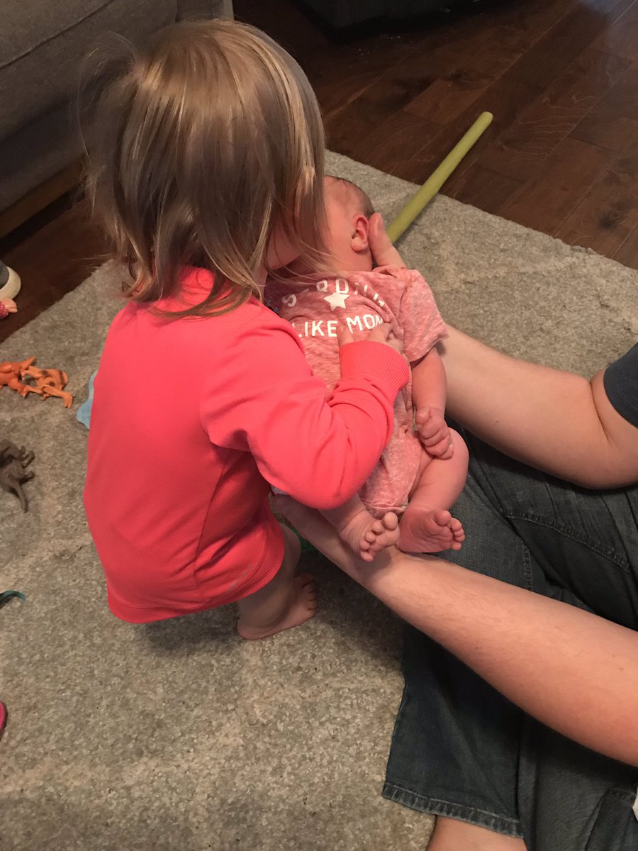mackenzie_wise's tweet photo. Sister love! 😍🥰 https://t.co/YaPpITWKOo