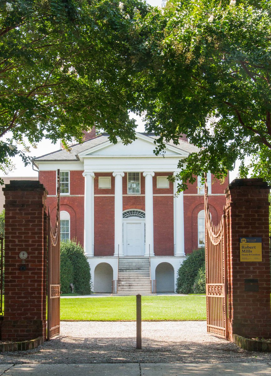 HistColumbia's tweet photo. An especially lovely #historicwindow is the "fanlight" (originally designed in the 1770s) which lets in more light over a front door. See fine examples at the Robert Mills House & Hampton-Preston Mansion. Learn more: https://t.co/6Si6X9NNQ0 #WindowWednesdays #WindowWednesdays https://t.co/G5I3AjJoyK